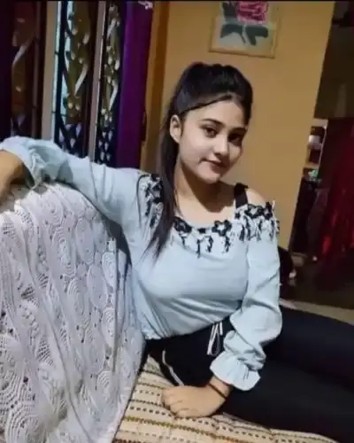 Call Girls Service in Aliganj